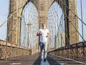new-york-marathon-lauefer-ueber-bruecke