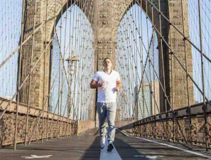 new-york-marathon-lauefer-ueber-bruecke