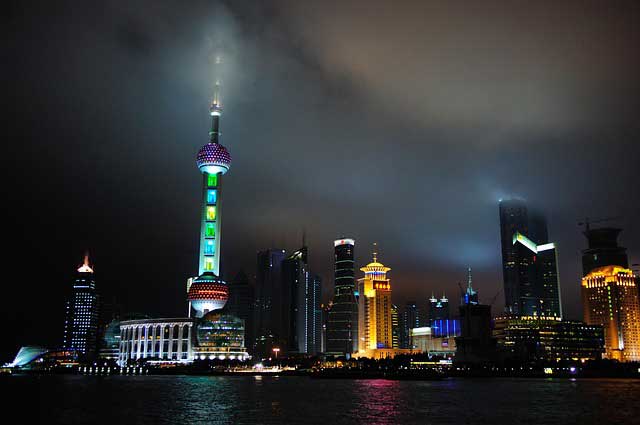 shanghai-marathon-stadt-im-Lichterglanz