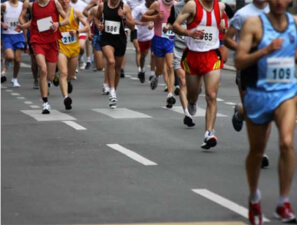 tokyo-marathon-lauefer-auf strasse
